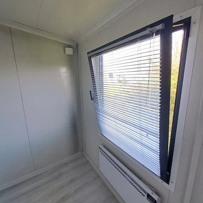 Bungalow amueblado tipo contenedor con cobertizo de jardín nuevo. T2