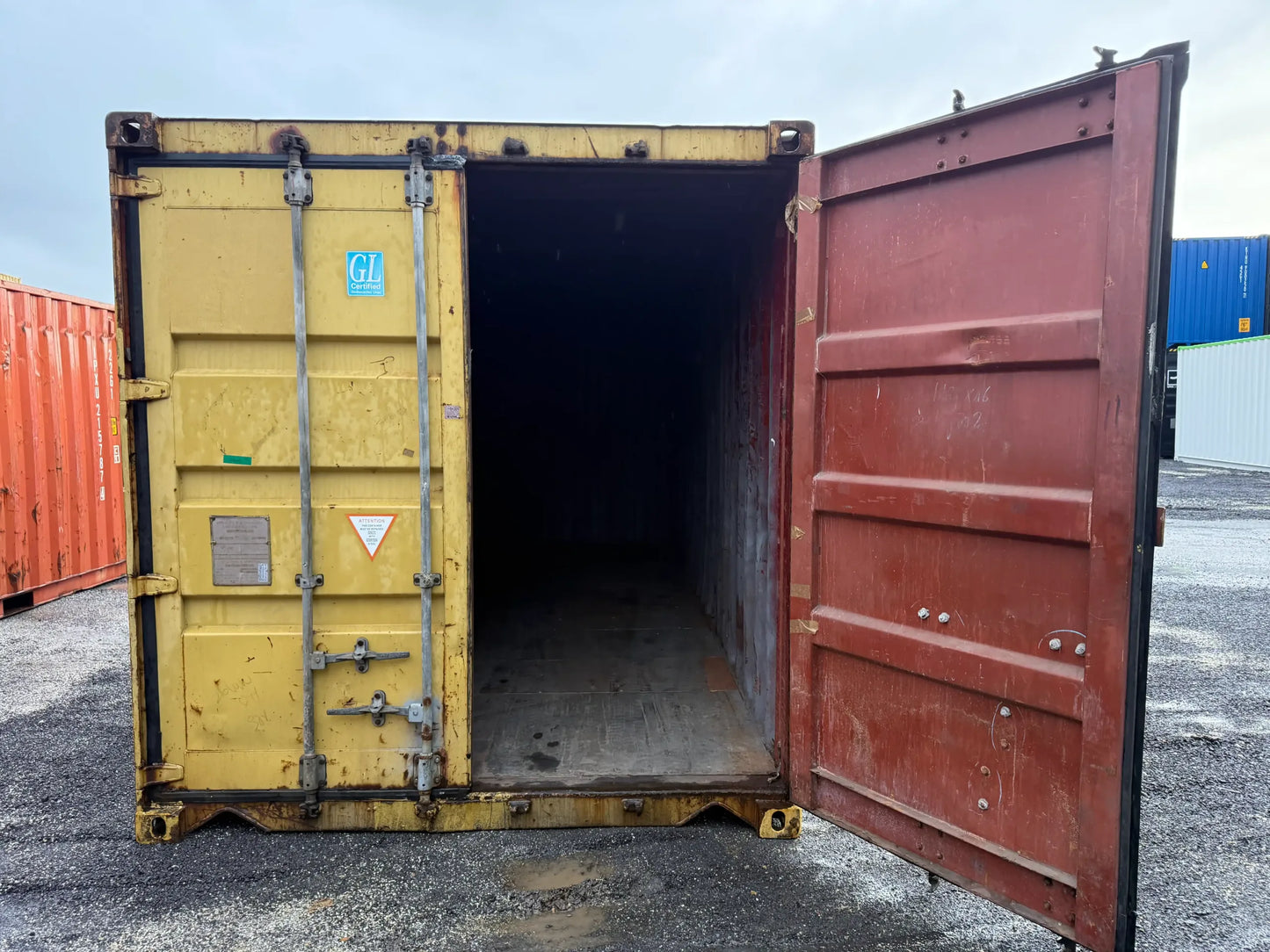 Contentor Marítimo 20 pés (6m) DF Amarelo – Usado
