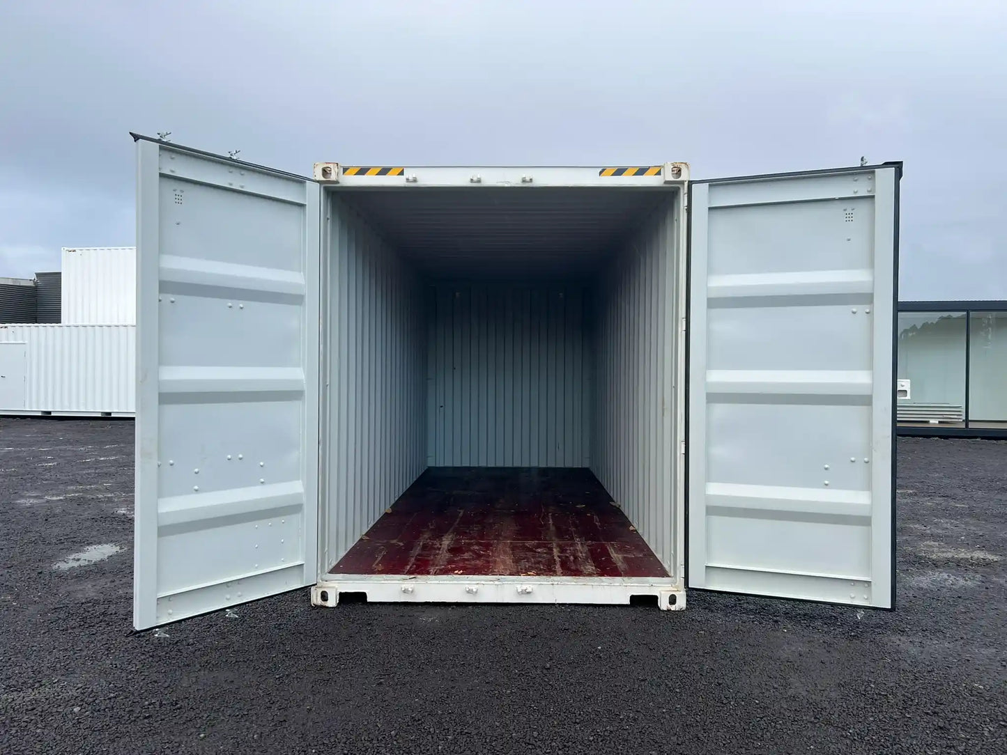 Contentor Marítimo 20 pés (6m) DV Branco – Novo/1Viagem