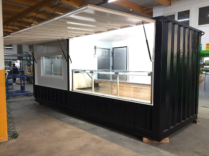Quiosco móvil en contenedor