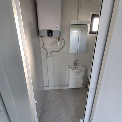 Bungalow amueblado tipo contenedor con cobertizo de jardín nuevo. T2