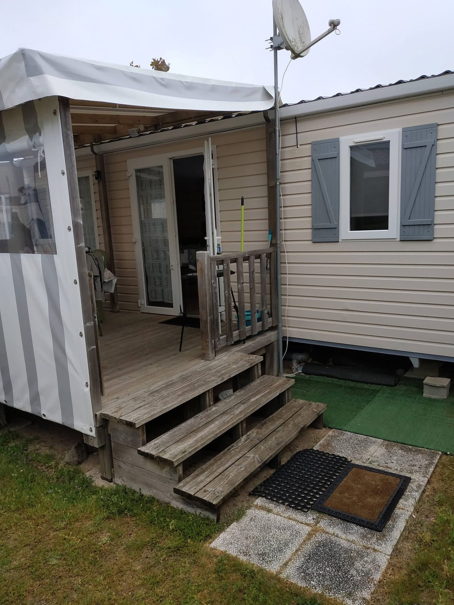 Casa móvil en un camping de 4 estrellas en St Hilaire (T3)