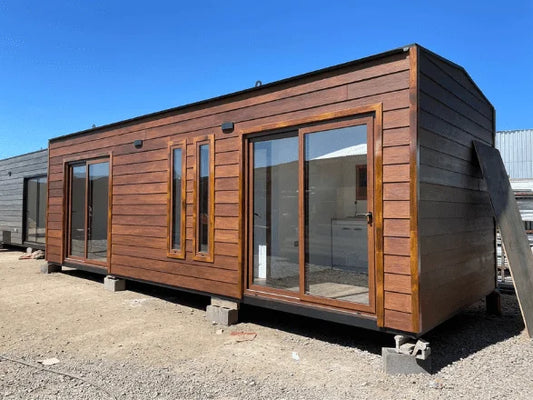 Contenedor modular Jocsan 8x3m – 24m²